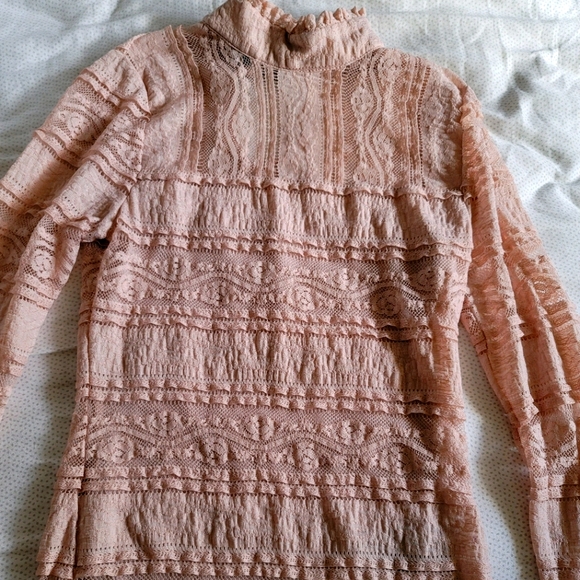 Bebe lace blush pink long sleeve top - Picture 1 of 2